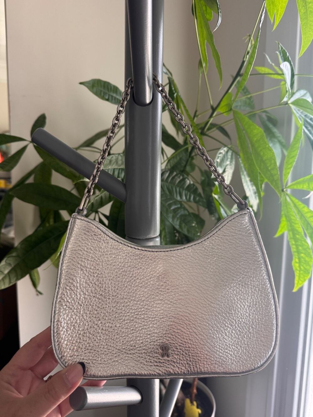 Hobo International Leather Purse Metallic Silver Shoulder Bag Chain Strap P02